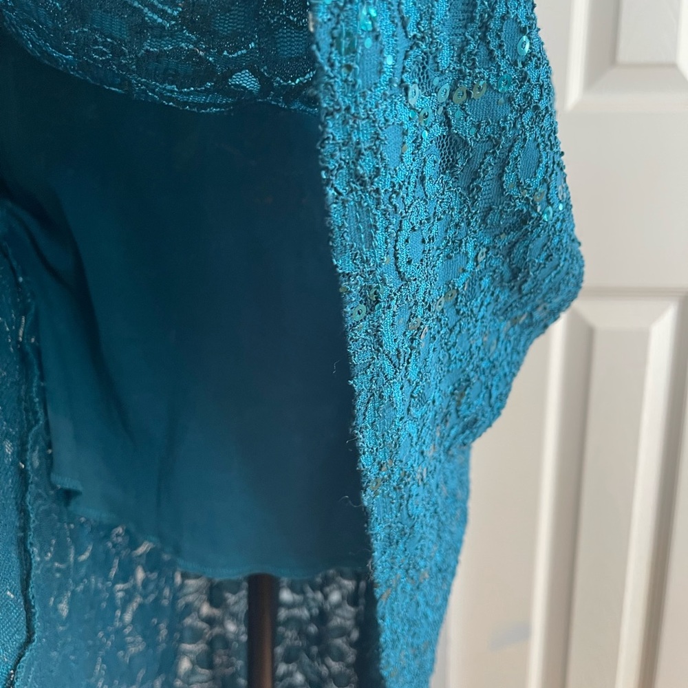 Dress - Picture 3 of 6